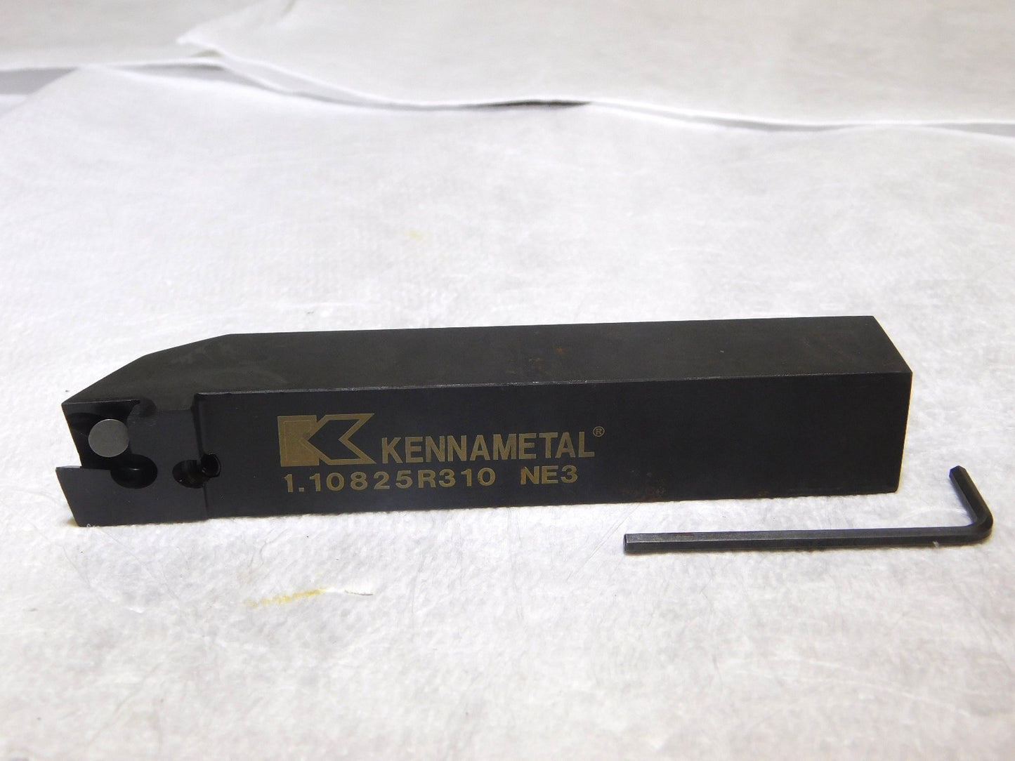 Kennametal Indexible Turning Toolholder 63/64 Shank Dia RH 150mm OAL 1245247