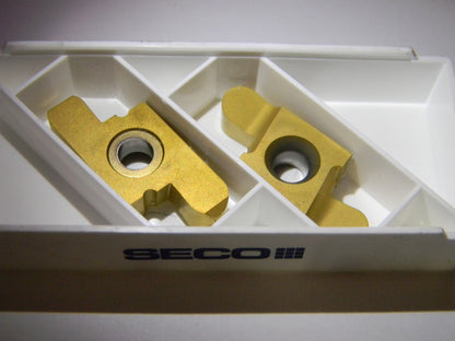 Seco Threading Grooving Carbide Inserts 26NR4.0R Grade CP500 Qty 2   26804