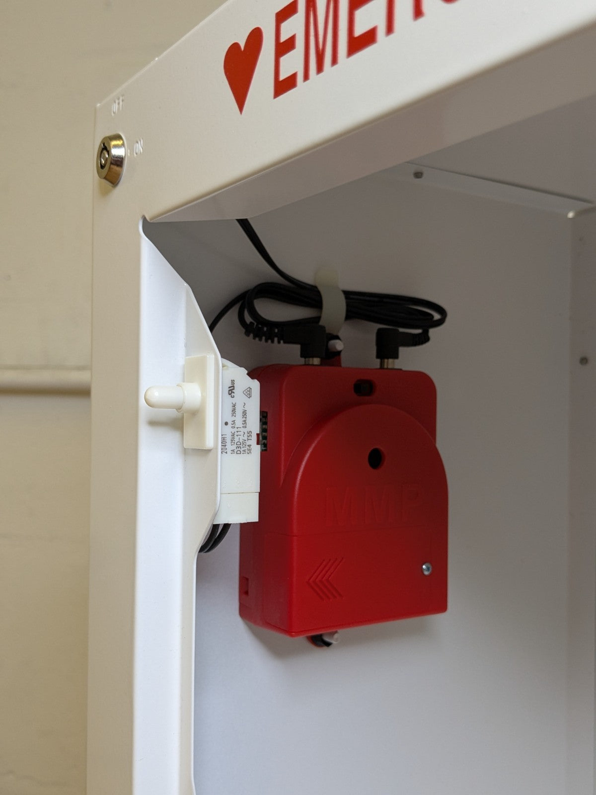 Zoll Steel Wall Cabinet w/ Security Alarm for Emergency Defibrillator 8000-0855