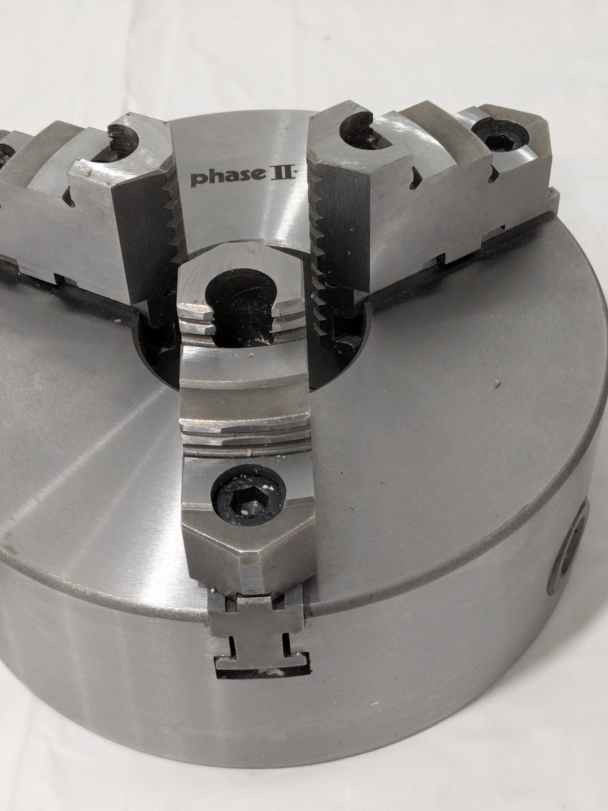 Phase II Manual Lathe Chuck: 8", 3 Jaw, Self-Centering 559-114
