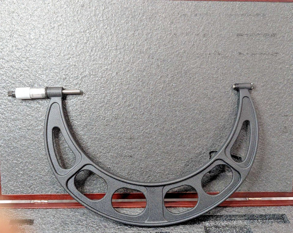 Starrett 6 Piece Mechanical Outside Micrometer Set 6 to 12" Range 72704