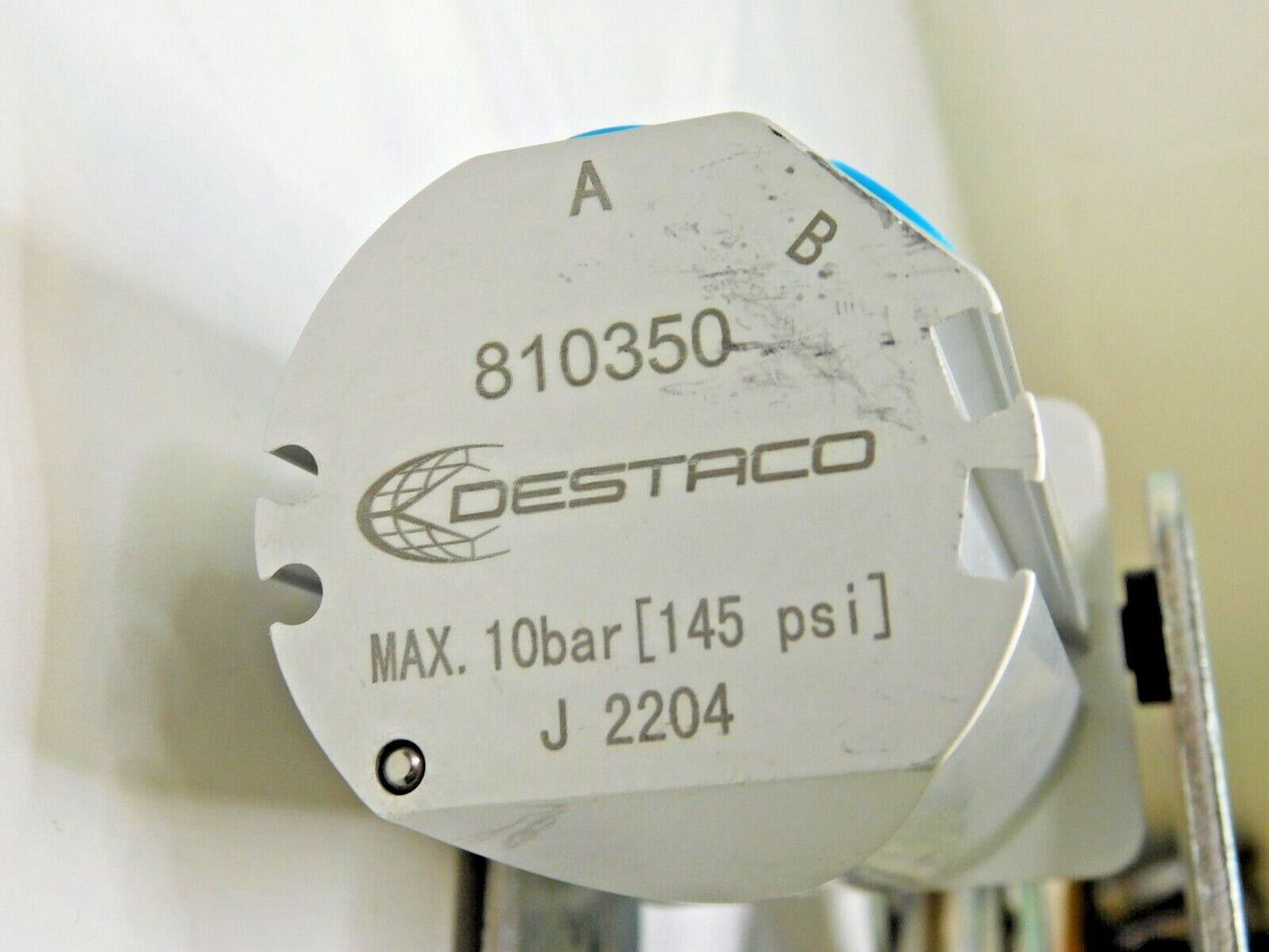 DESTACO Pneumatic Hold Down Toggle Clamp 827-S