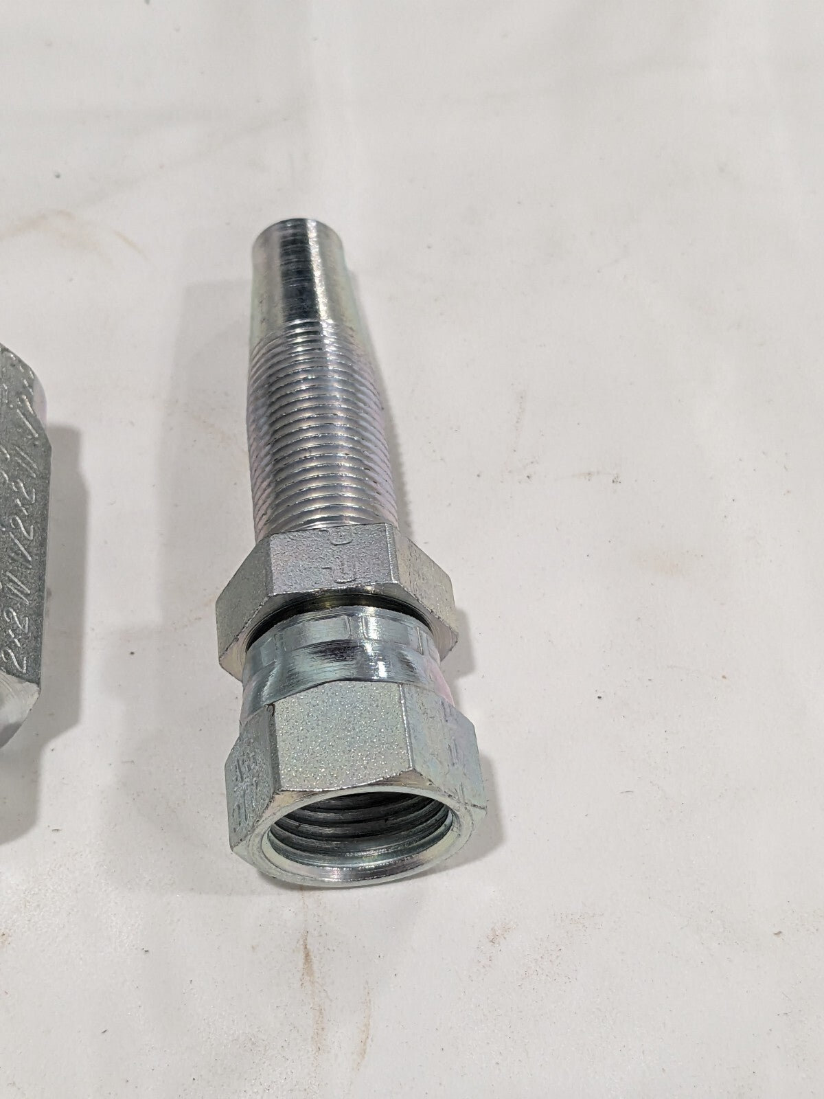 Parker 316 Stainless 1/2" Hose Fitting -8 JIC P-30