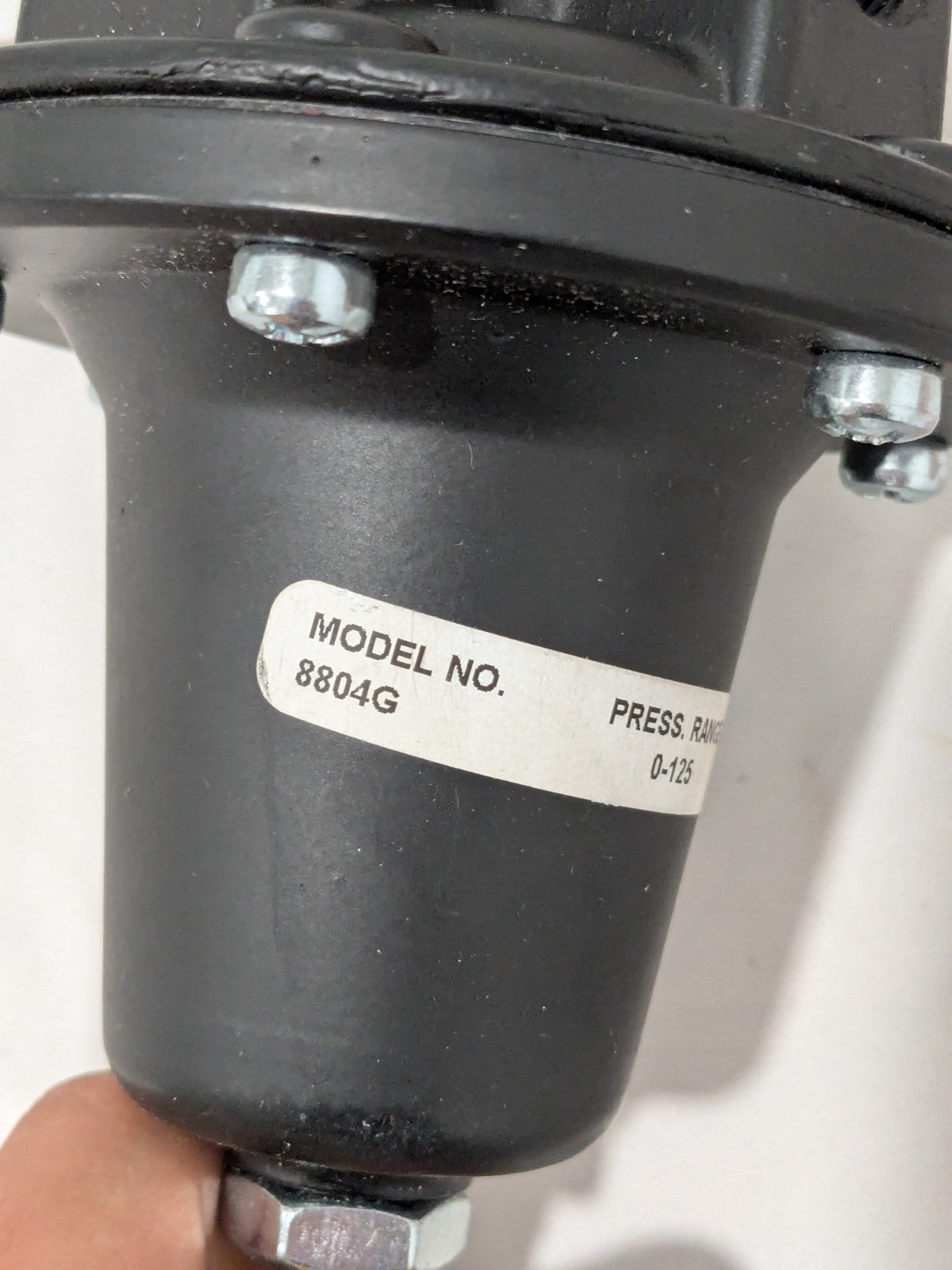 Coilhose Compressed Air Regulator: 1/2" NPT, 250 Max psi 8804G