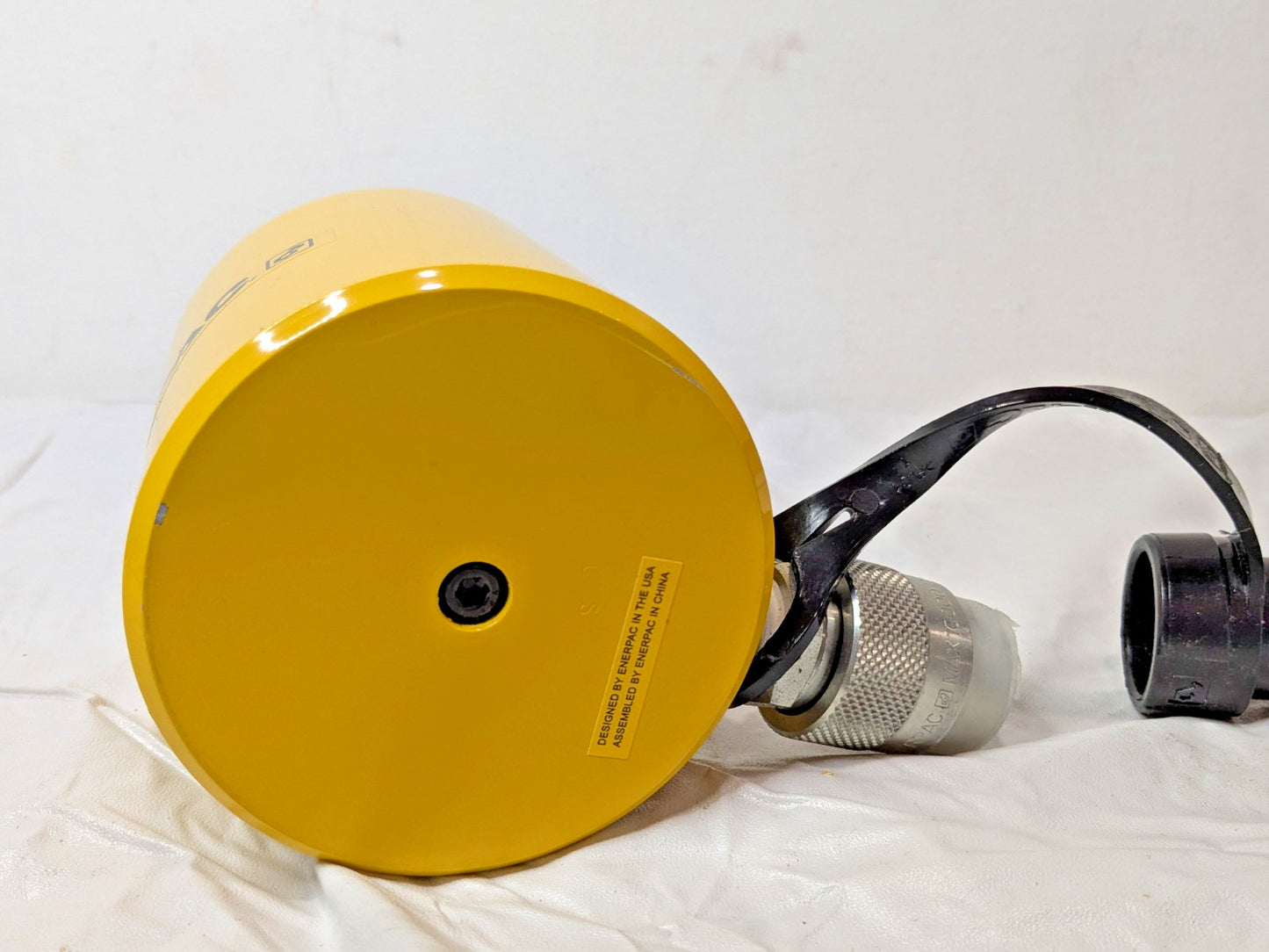Enerpac 30 Ton Single-Acting Low-Height Hydraulic Cylinder RCS302