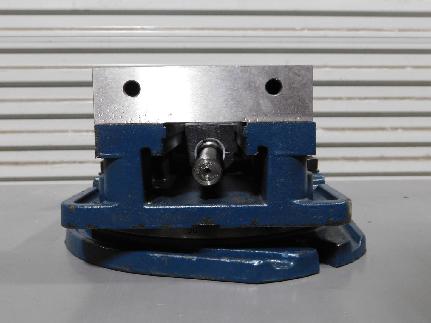 Gibraltar 8-3/4 Opening 6 Manual Swivel Precision Machine Vise 428-72692