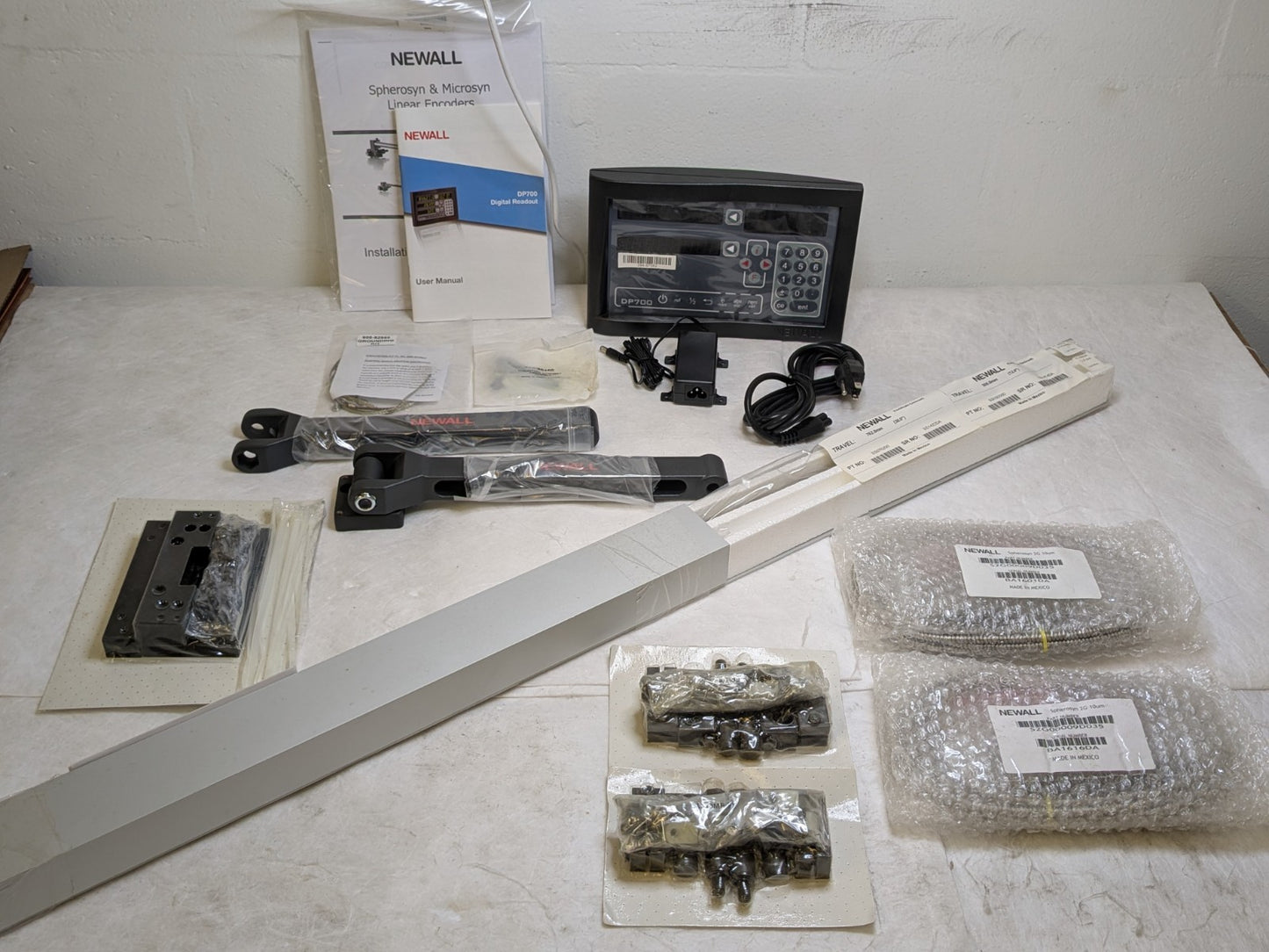 Newall Digital Readout 12" x 30" DRO Mill Package w/ 2-Axis DP700 Display