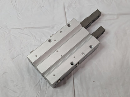 SMC Slider Guide Cylinder 2-Finger Escapement 20x20mm Stroke MIW20-20D