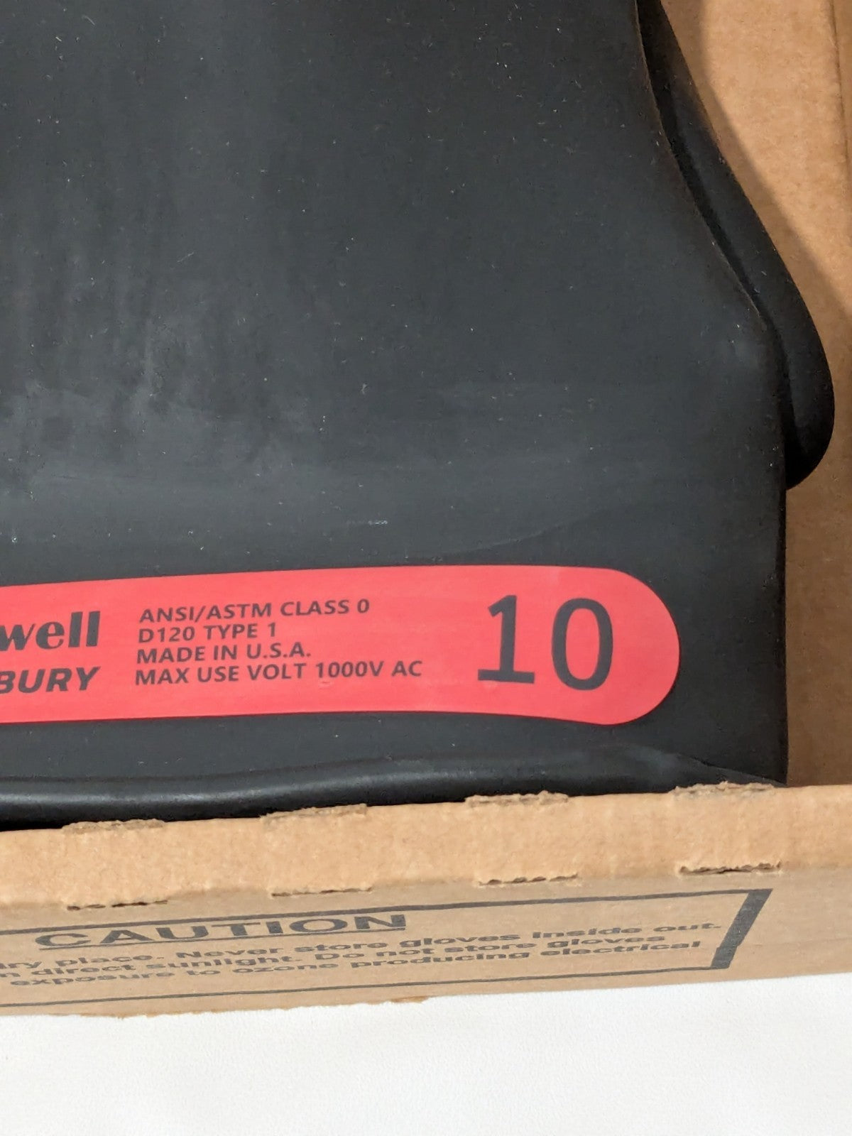Salisbury Rubber Linesman Gloves: Class 0, 11" Long, SZ XL E011B/10