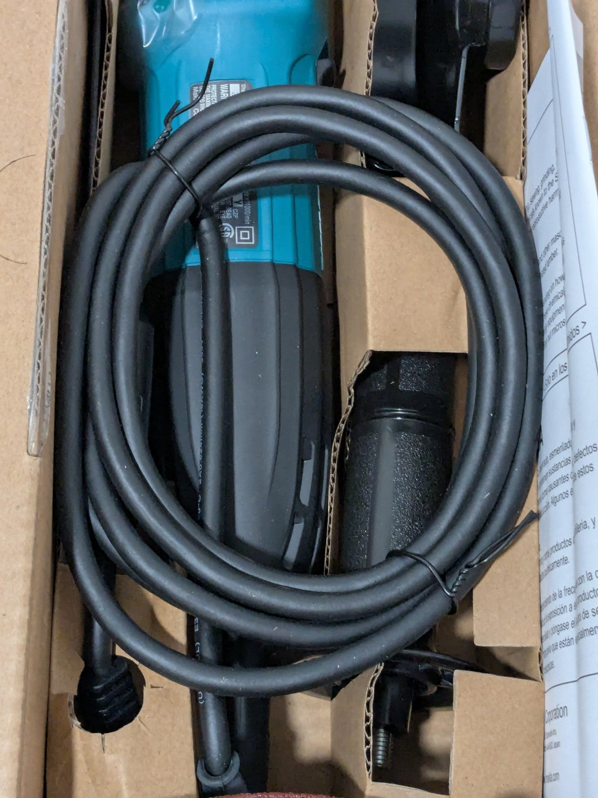 Makita Corded Angle Grinder: 4-1/2" Wheel Dia, 10,000 RPM, 5/8-11 Spindle 9557PB