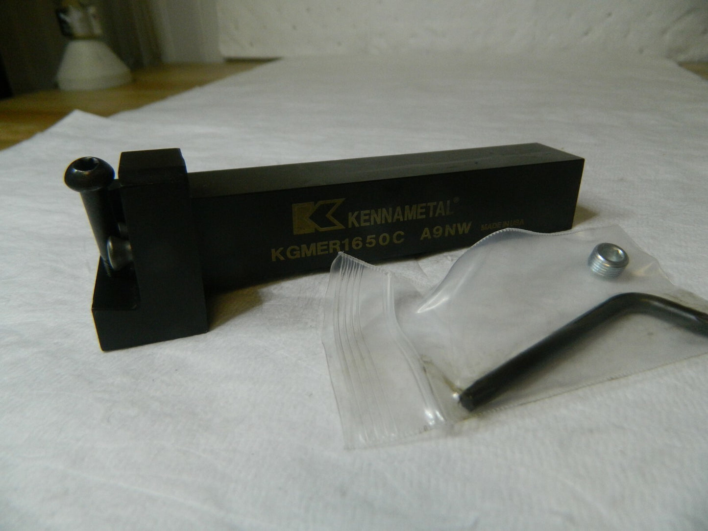 Kennametal Indexable Cutoff Toolholder 1" Depth 1" Workpc Diam RH 5979