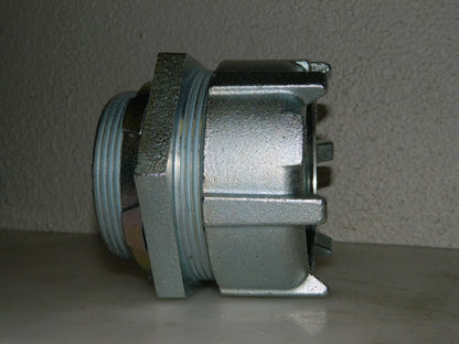 Thomas &amp; Betts Straight Compression (IMC) Connector 3" Trade 8821
