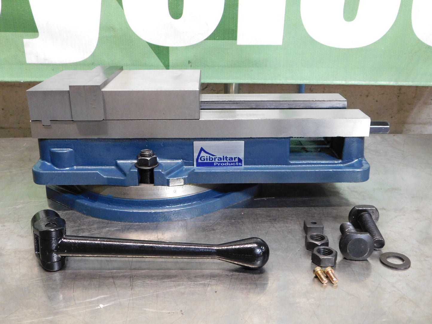 Gibraltar 6 Manual Swivel Precision Machine Vise 8-3/4Cap 428-72692 INCOMPLETE