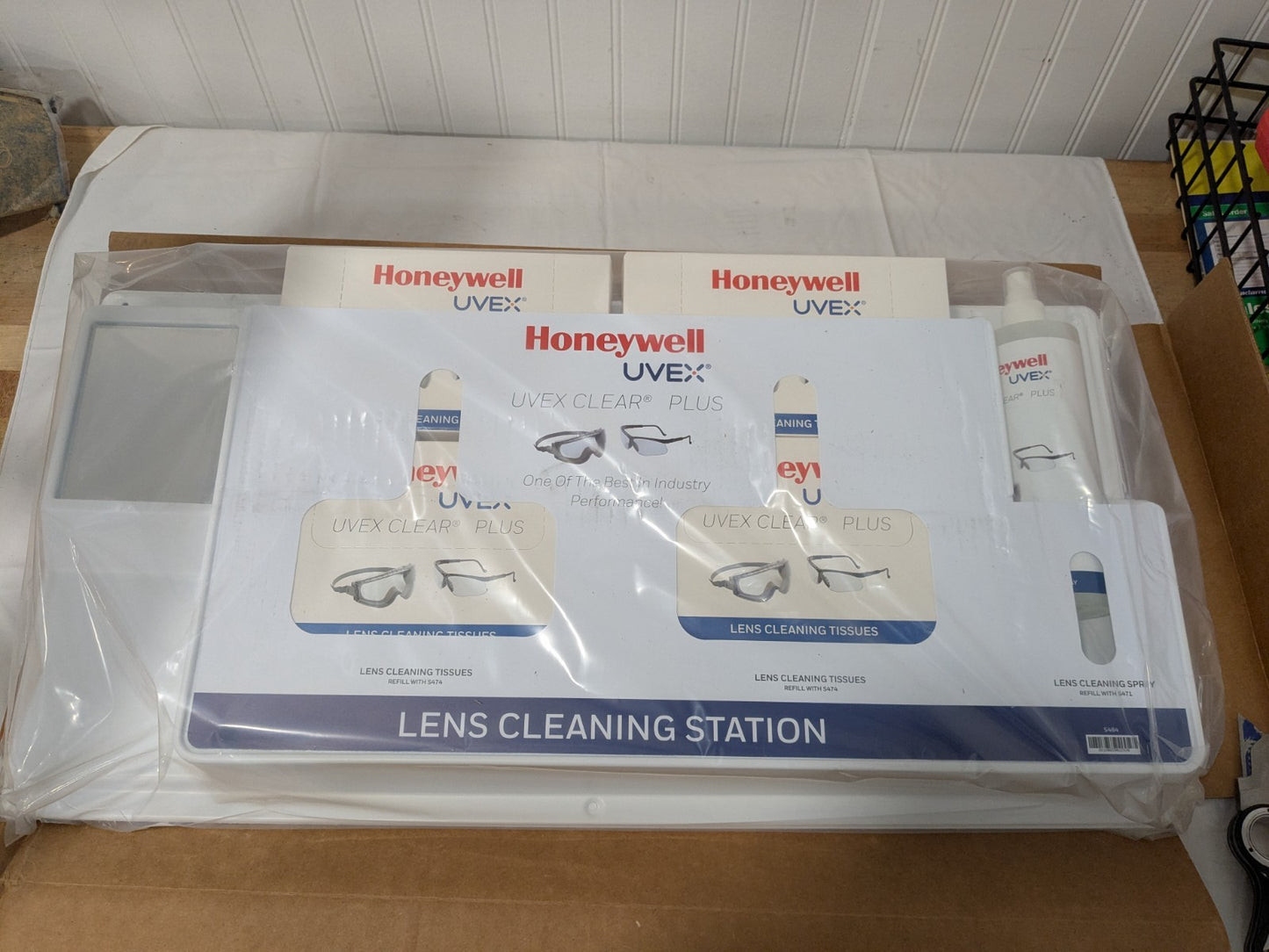 HONEYWELL UVEX Lens Cleaning Station,16 fl oz Bottle S484