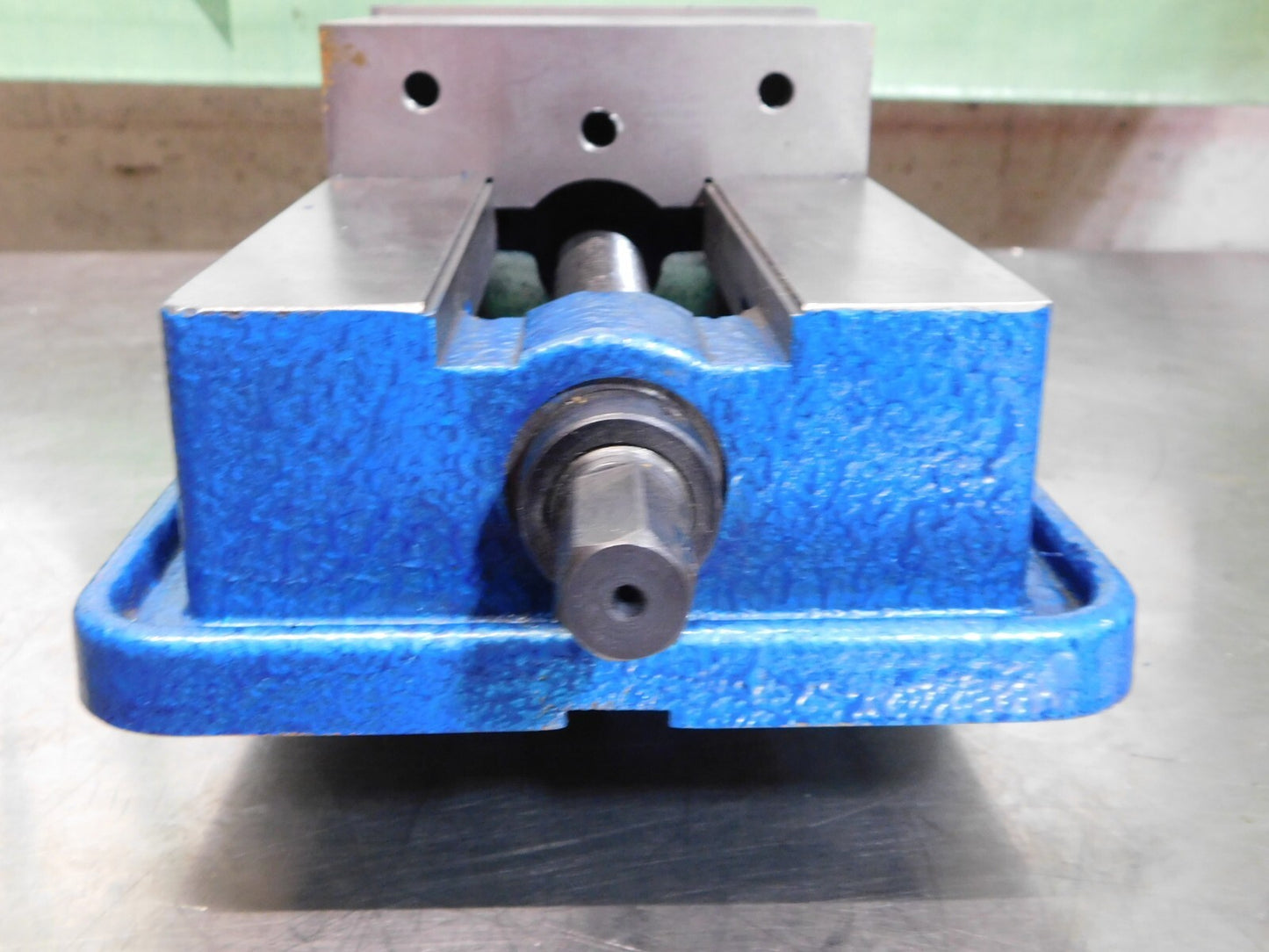 Pro-Grade 6" Opening 6" Manual Horizontal Swivel Precision Machine Vise 428-7261