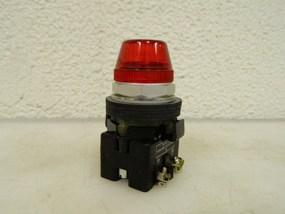 Eaton Cutler-Hammer 30-1/2mm Mount Hole Pushbutton Switch HT8HBRT2