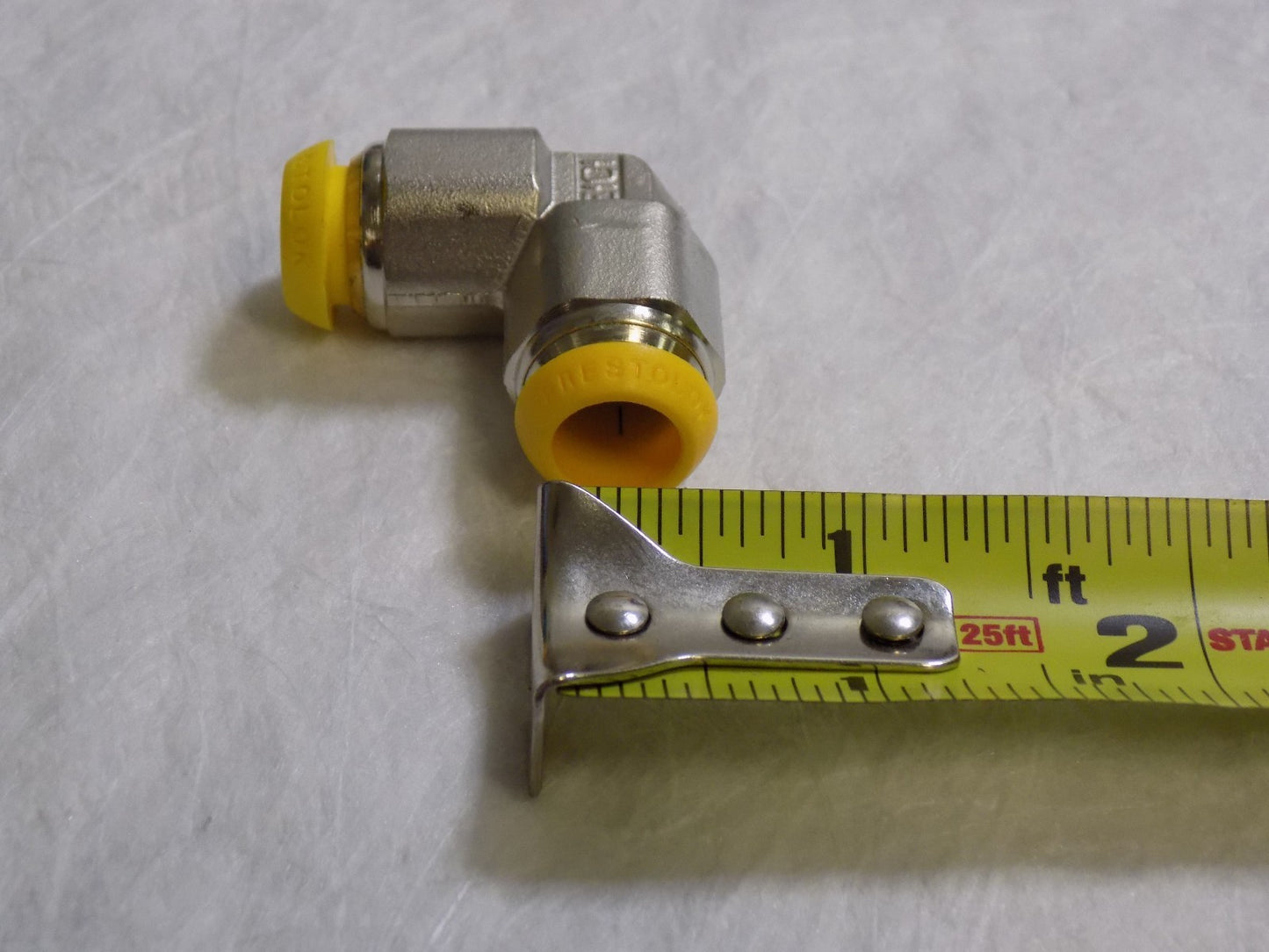 Barnes Distribution Union Elbow Prestolok Q.C. Brass 10mm OD  11472-3 Qty 4/Sale