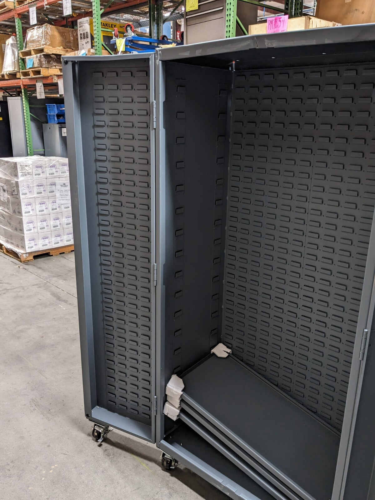 Durham Mobile Storage Cabinet w/ Bins 3-Shelf 76 x 36 x 24 Scratch N Dent