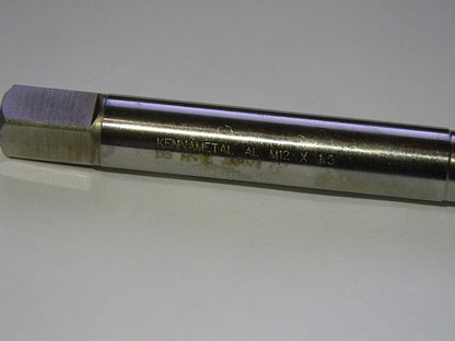 Kennametal M12 x 1.50  3Fl D5 Vanadium HSS Slow Spiral Flute Tap 4131906