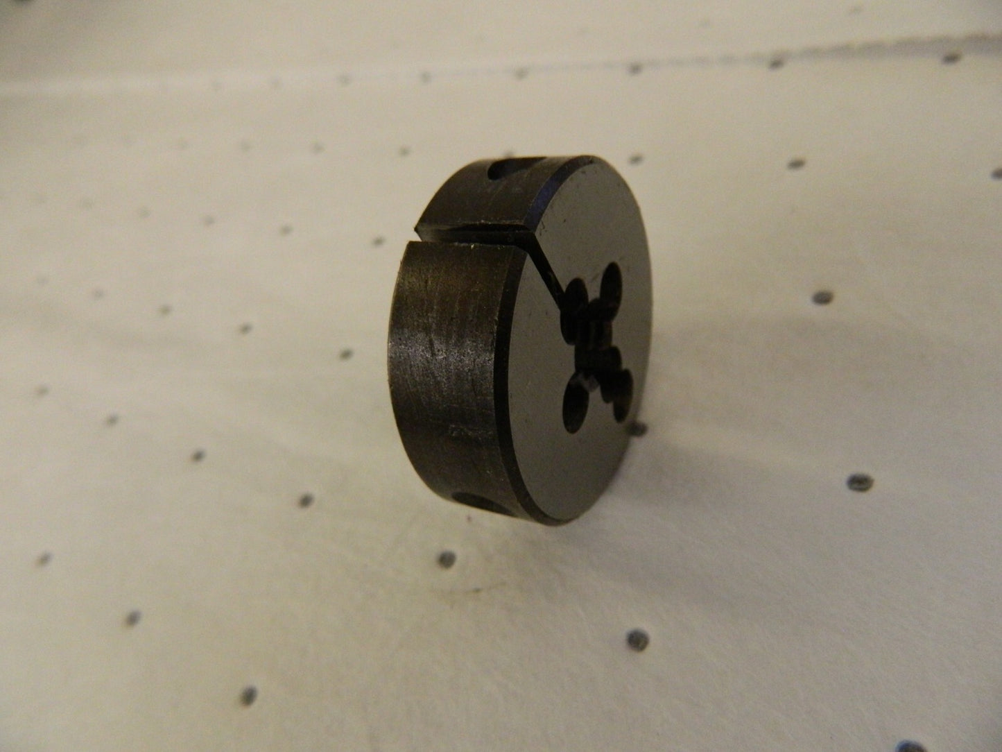 TITAN USA Round Die: 3/8-16, 1-1/2" OD, Carbon Steel TE80143