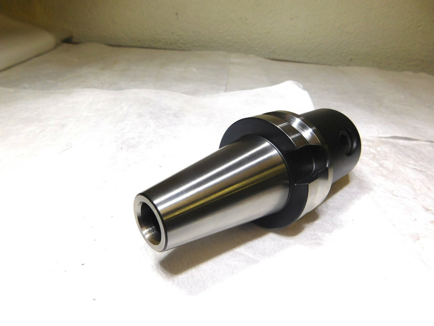 Hertel BT40 Taper Shank End Mill Holder 1 Hole Dia 3.56 Projection 28522HB7