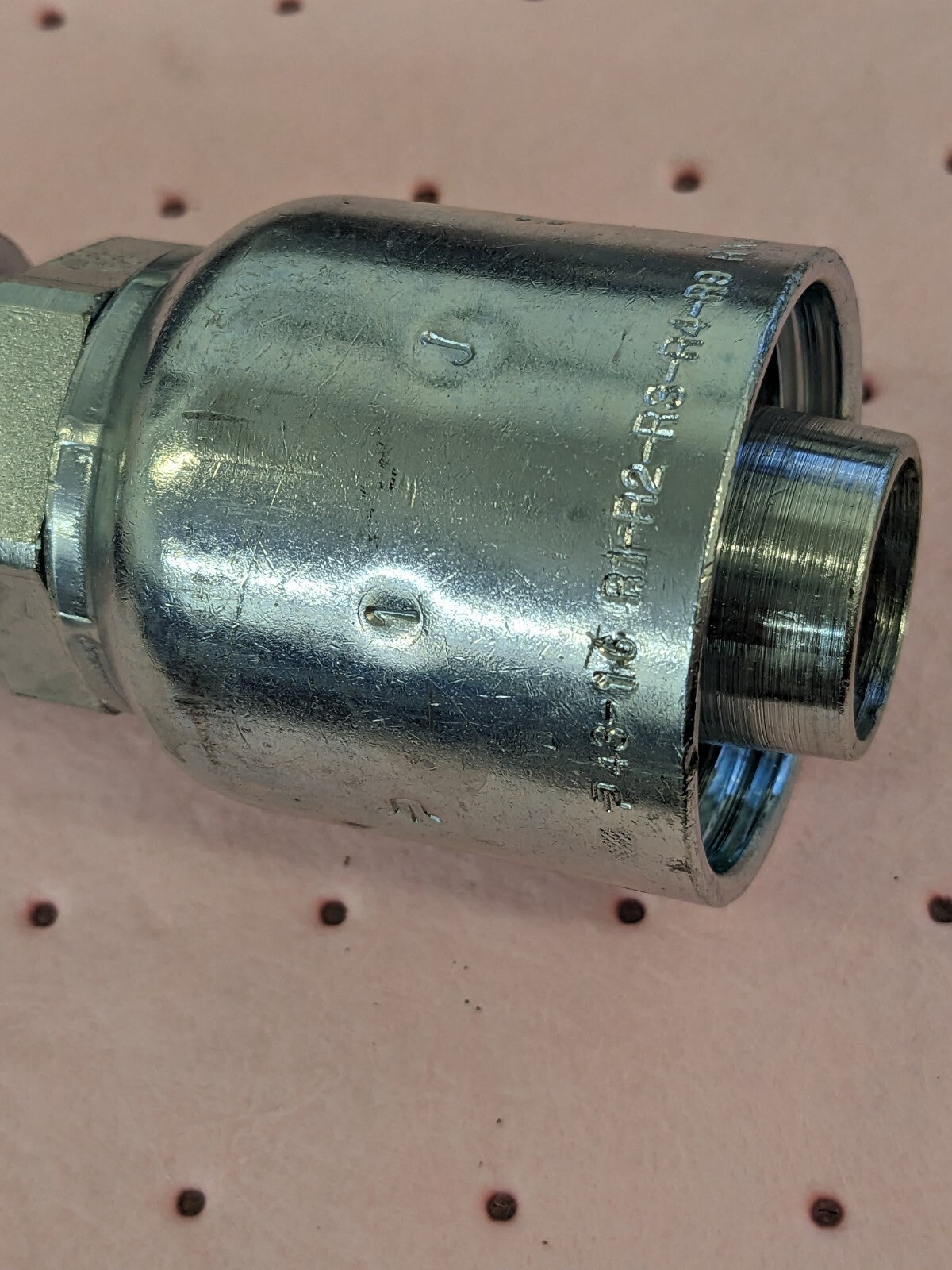 PARKER Hydraulic Hose Female Seal-Lok Swivel Fitting 1" ID 16 mm 1" 1JS43-16-16