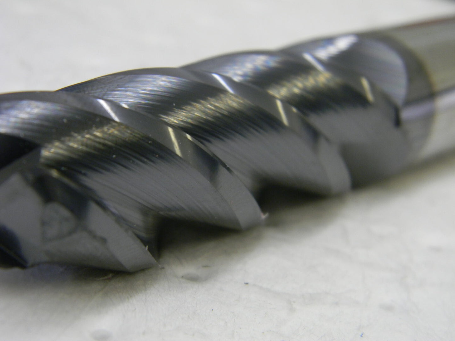 ACCUPRO 1 Diam 4 Flute Solid Carbide 1/8 Corner Radius End Mill 12183179