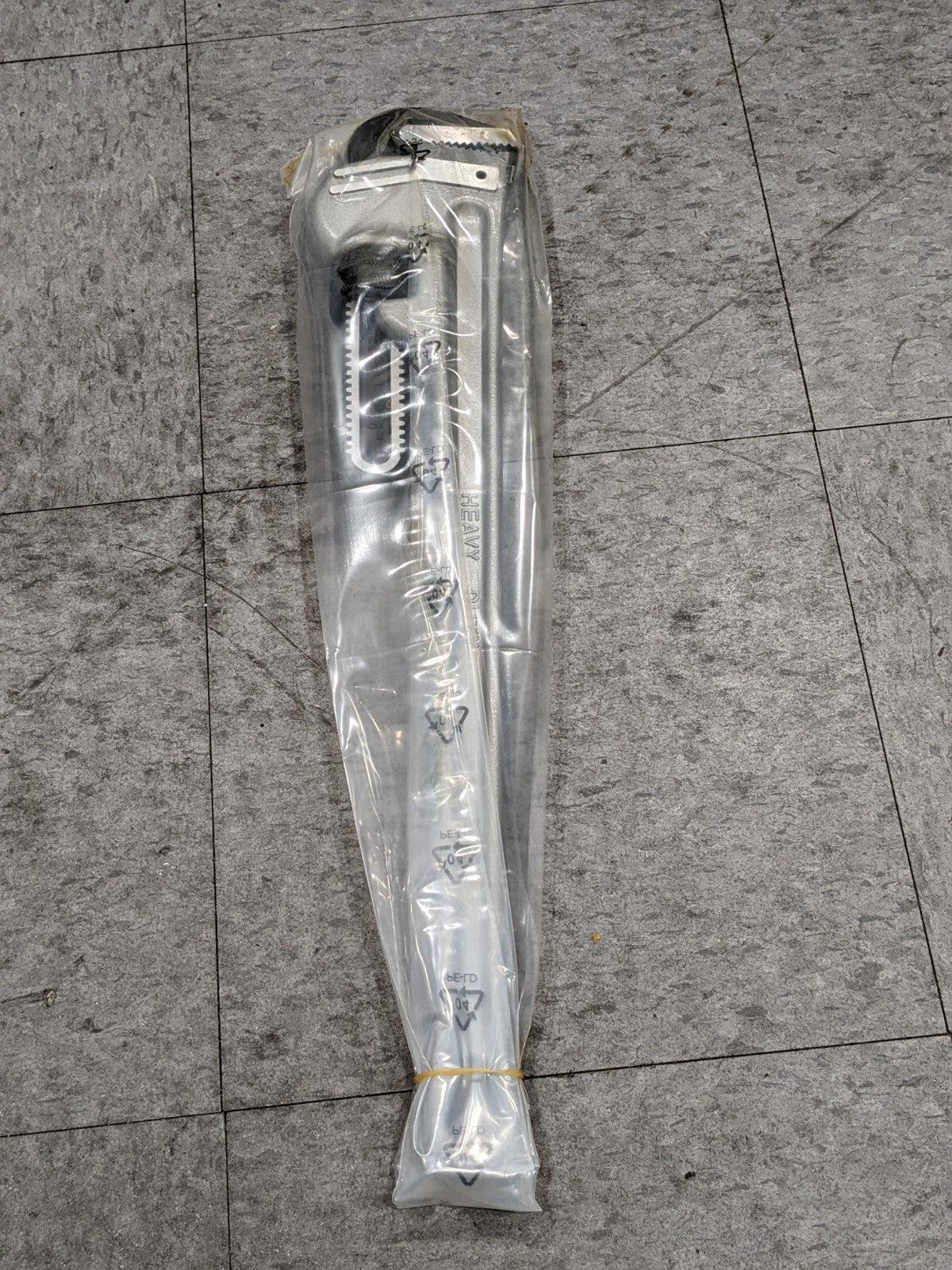 Paramount Straight Pipe Wrench: 24" OAL, Aluminum PAR - PWA-24