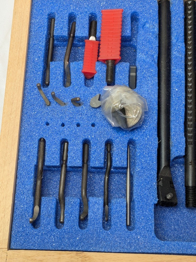 SHAVIV VARGUS 21 Piece Deburring Kit w/Wooden Case 154-29061