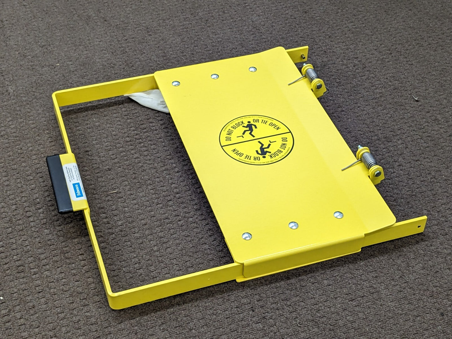 Fabenco Self Closing Safety Gate 24" to 30" Universal Hinge-Mount G72-27PC