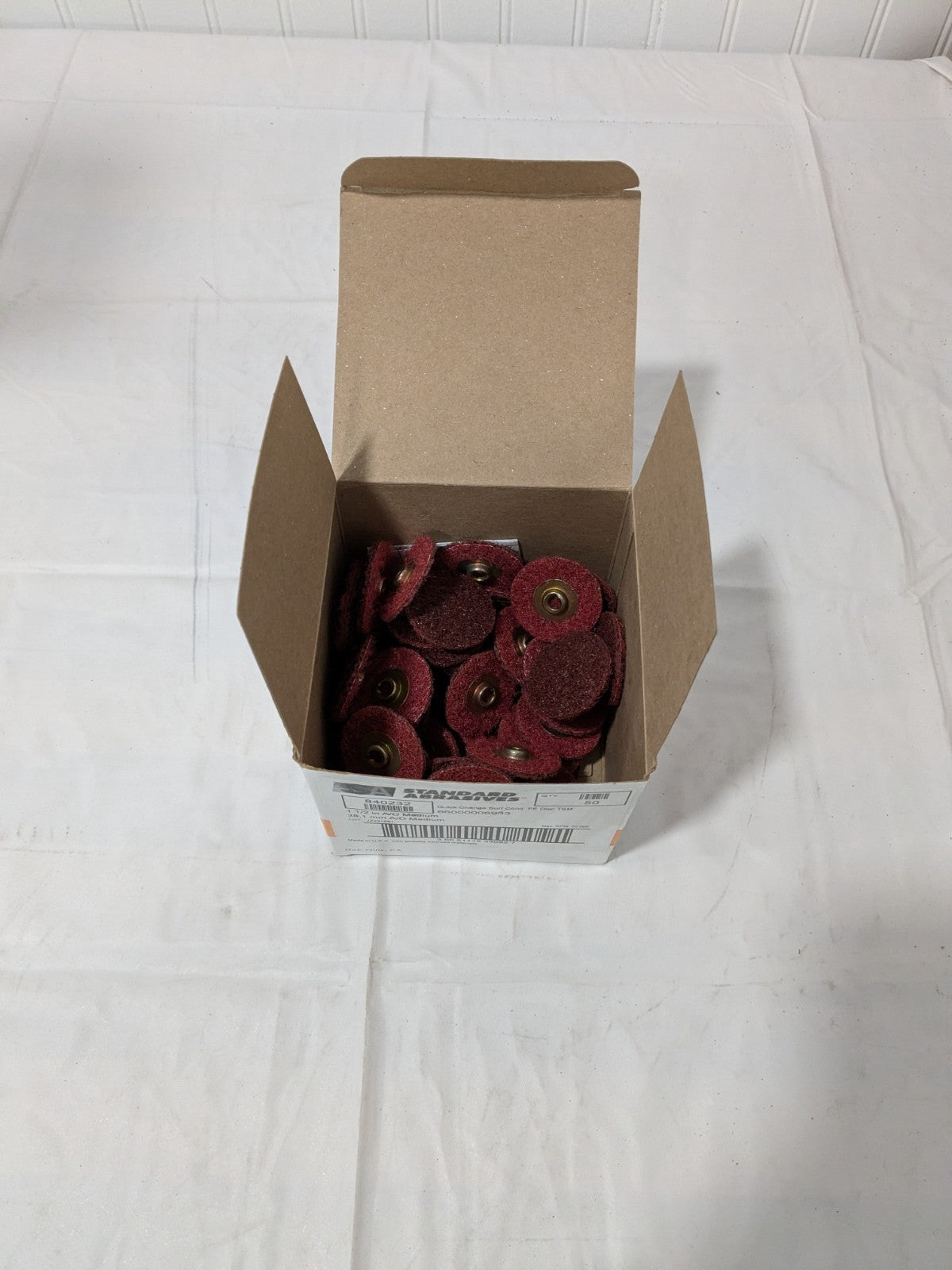 (50) SA Quick-Change Disc: TSM, 1-1/2" Dia, Aluminum Oxide, Non-Woven 7000046856