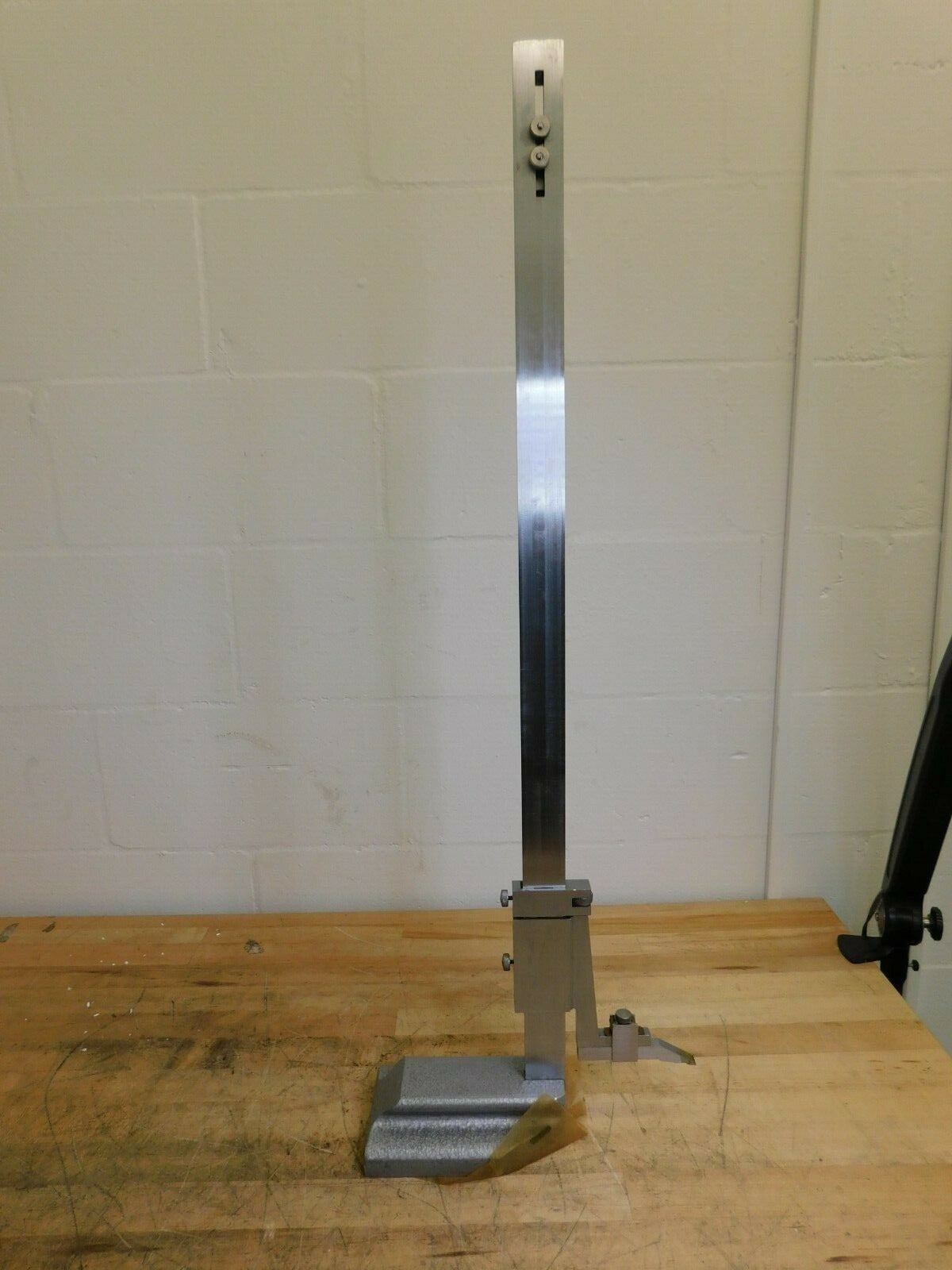 Pro-Grade Vernier Height Gage 0 to 24" Measurement 0.001" Graduation 0