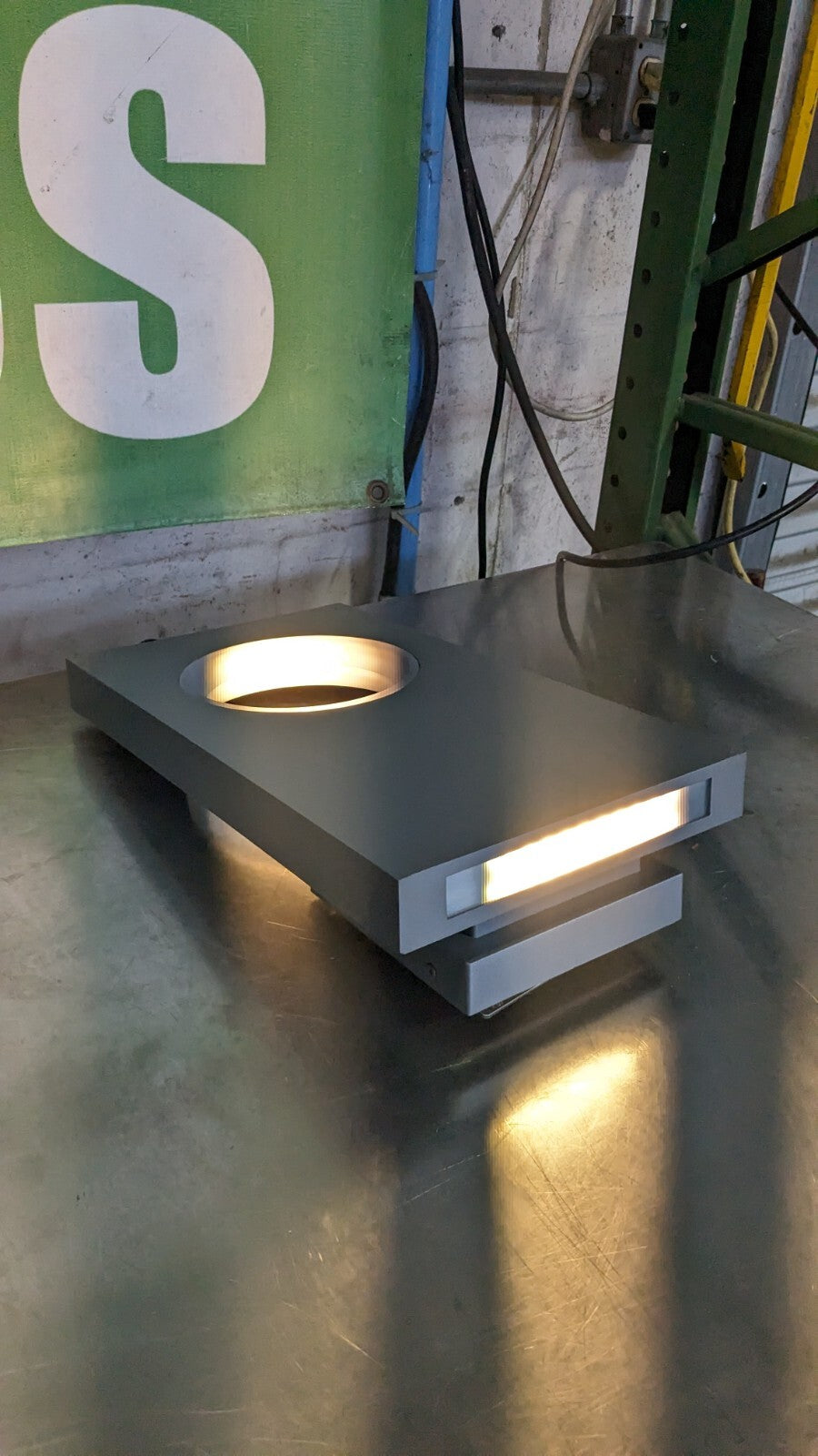 Modern Forms WAC Lighting WS-W5116-GH Decorative LED Lighting Fixture