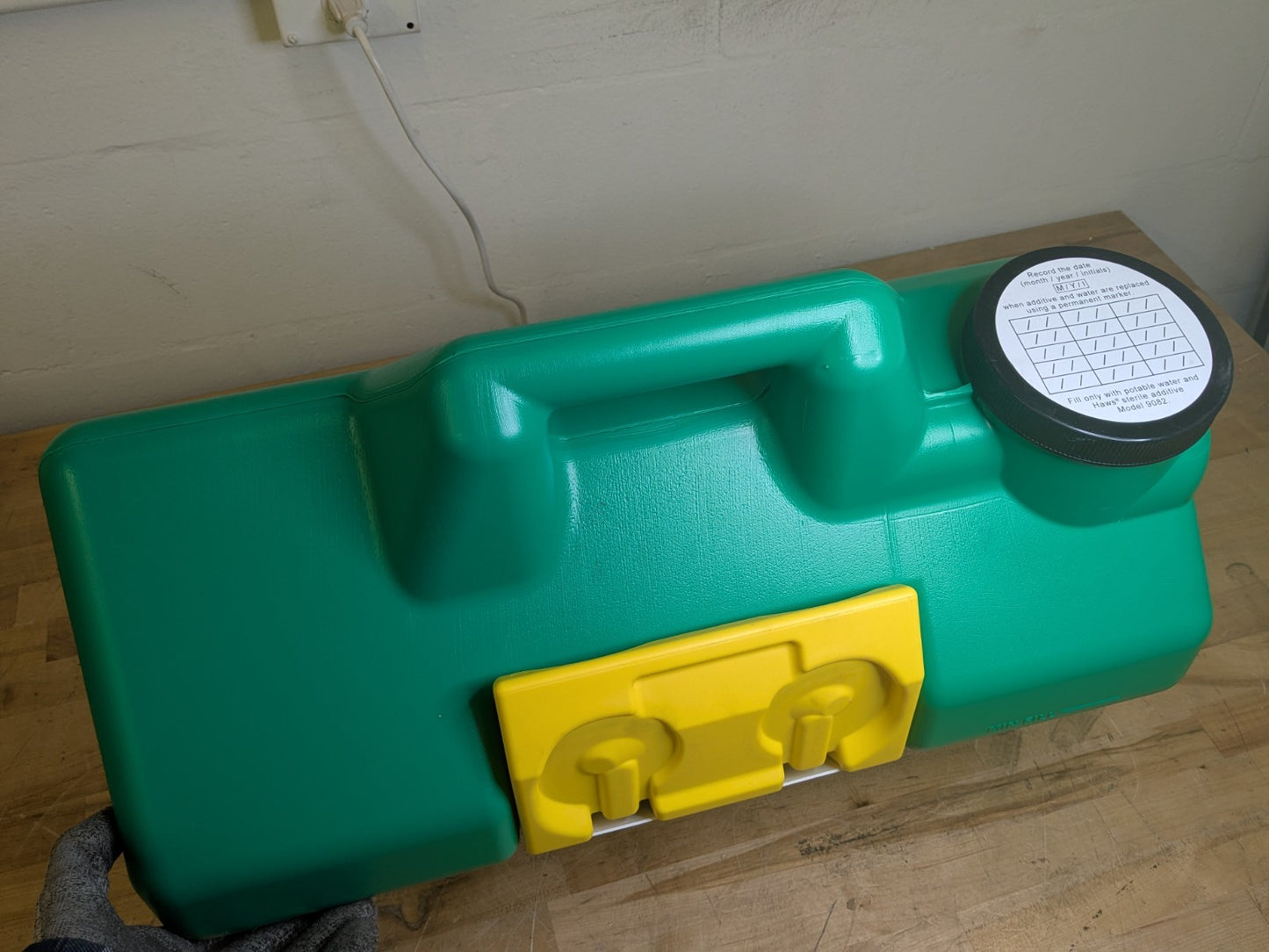 Haws Portable Gravity-Fed Eyewash Station 9 Gallon Capacity 16000