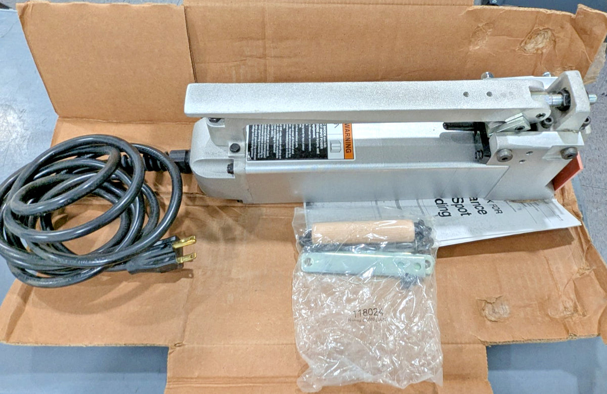 Miller LMSW-52 Air-Cooled Spot Welder 220V W/O Tongs or Tips 900377
