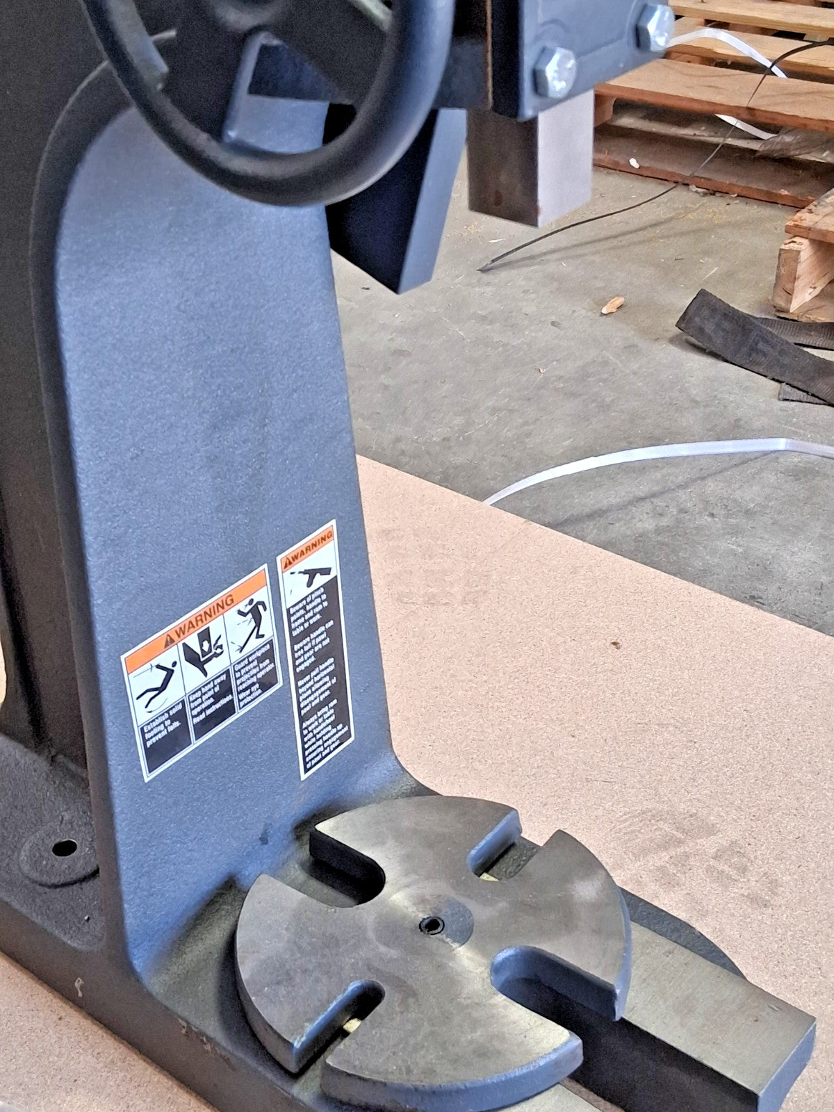 Dake Arbor Press 1" Ram 4-1/2" Throat Depth 1-1/2 Ton Pressure 901005
