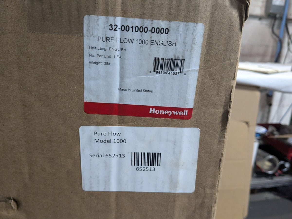 Honeywell Fendall Pure Flow 1000 Emergency Eyewash Station 7 Gallon 0.4 GPM