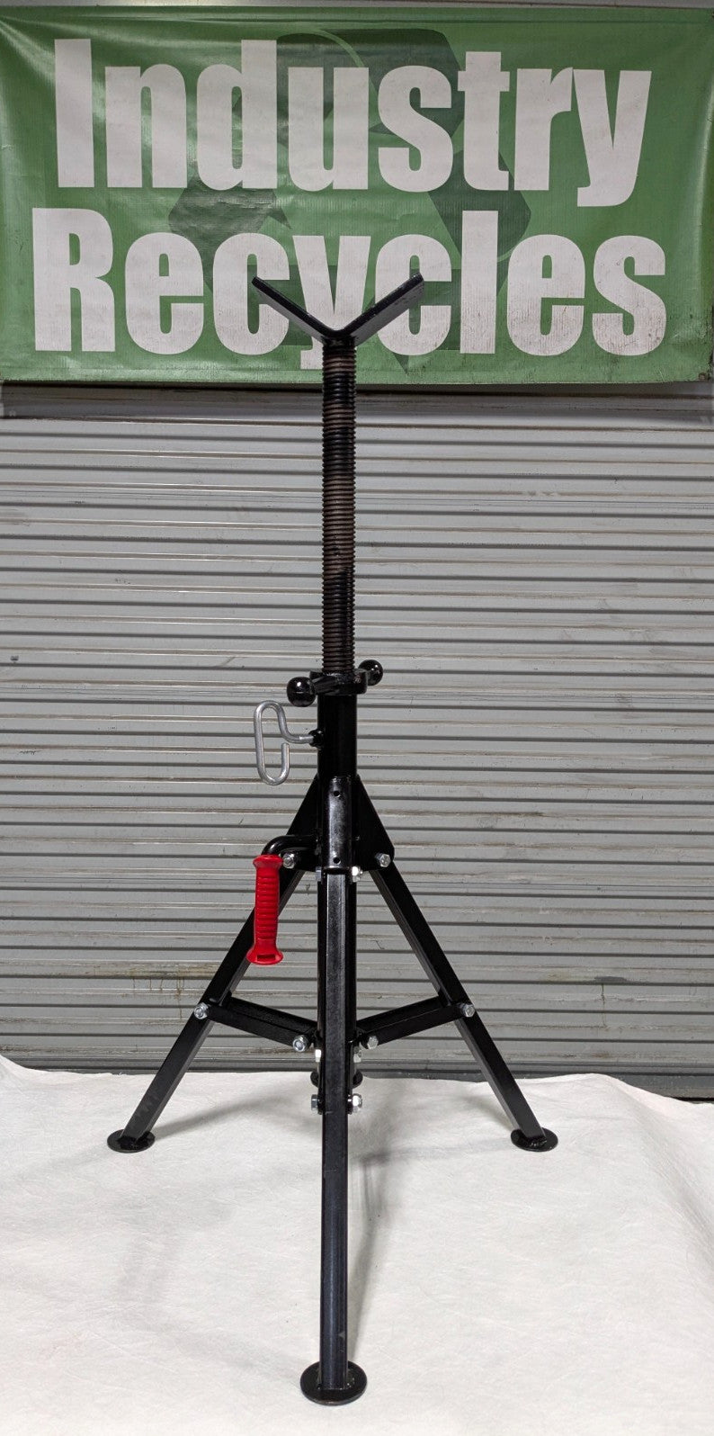 Folding V-Head Pipe Stand  12"/2000Lb Cap   27-41" Adjustable Height  33-05-250