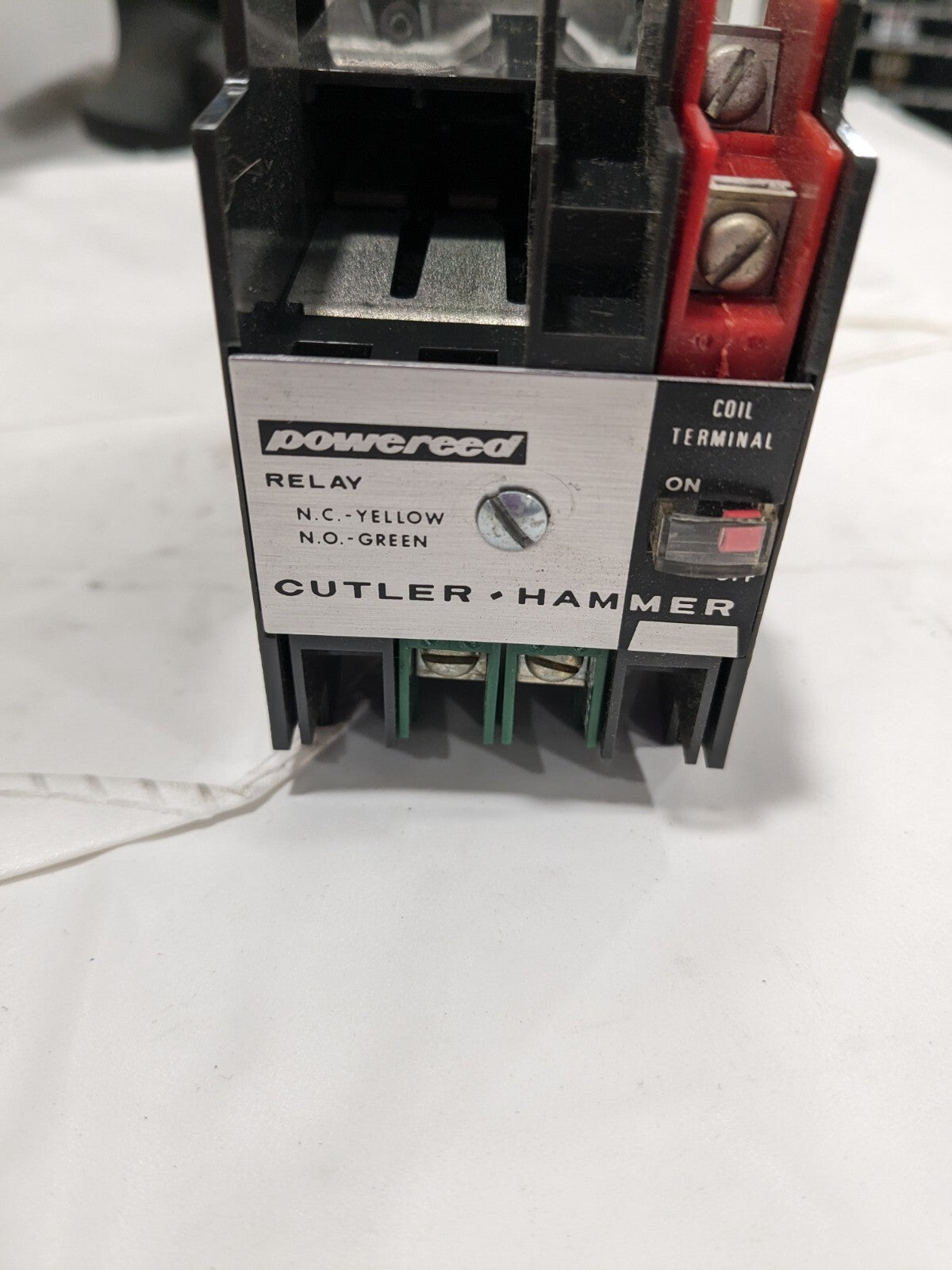 Cutler-Hammer Type R "Powerfeed" Relay 24V 50-400CY D40RB