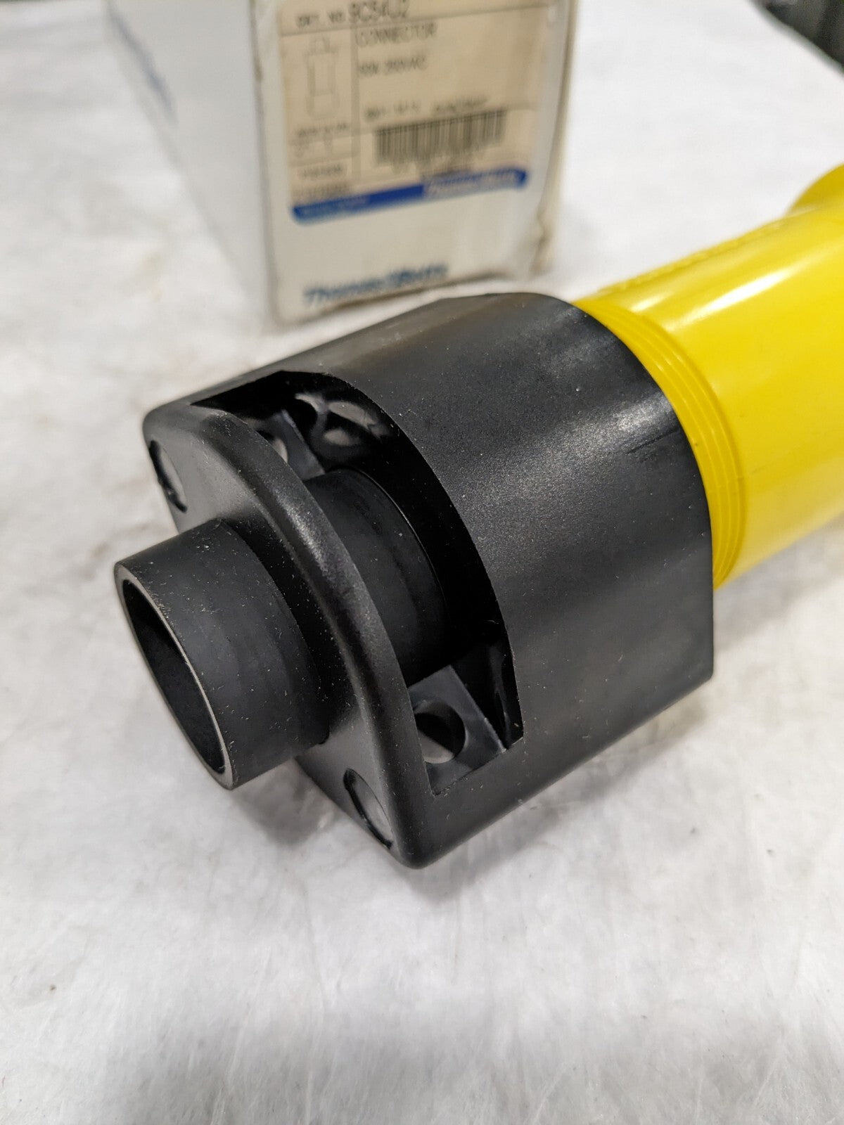 Thomas & Betts Russellstoll Connector 50A 250V 9C54U2T
