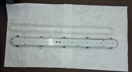 Sylvania Hazardous Location Light Fixture 120 to 277 Volt 40 Watt LED 74377