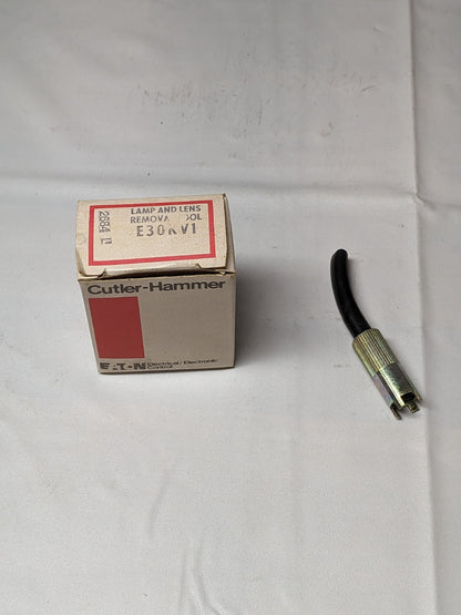 Cutler-Hammer Series E30 Pushbutton Lamp & Lens Removal Tool E30KV1