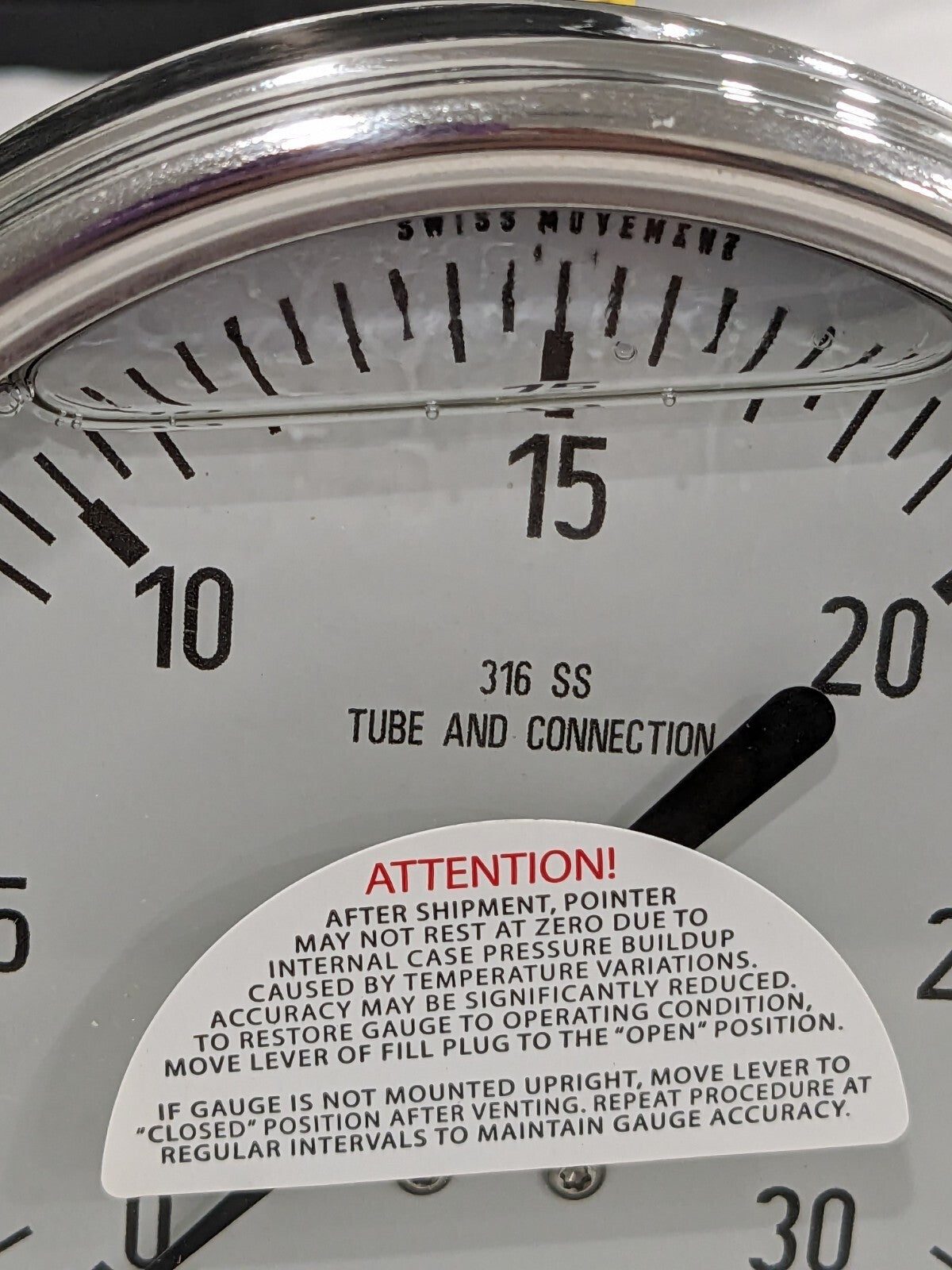 WIKA Pressure Gauge: 4" Dial, 30 psi, 1/2" Thread, Lower Back Mount 98