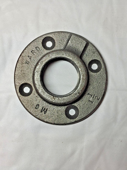 WARD Iron Floor Flanges Black 1.5" SC40 4 Hole 5 PC 13884