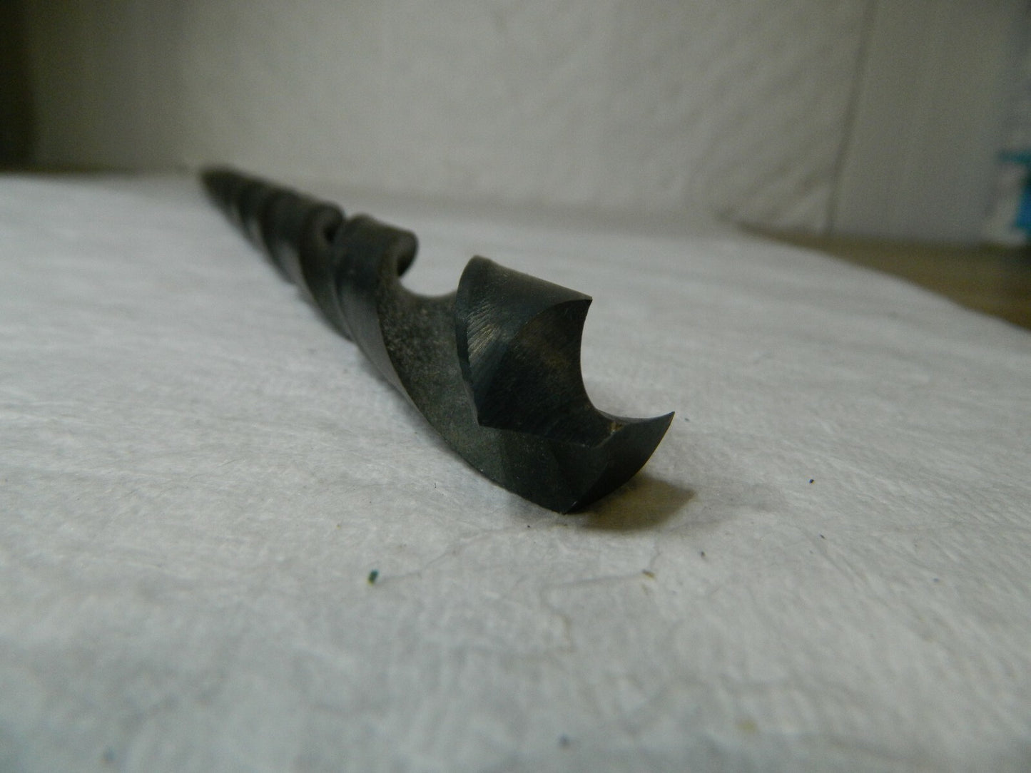 Interstate Black Taper Shank Drill  25/32" x 12" x 18" 2MT HSS 01