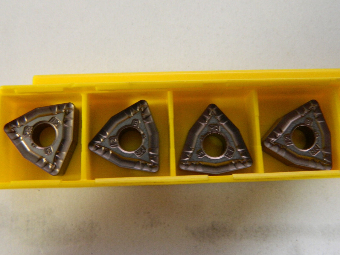 Kennametal WNMG433 MR Grade KCP10B Carbide Turning Insert QTY 4 5402964