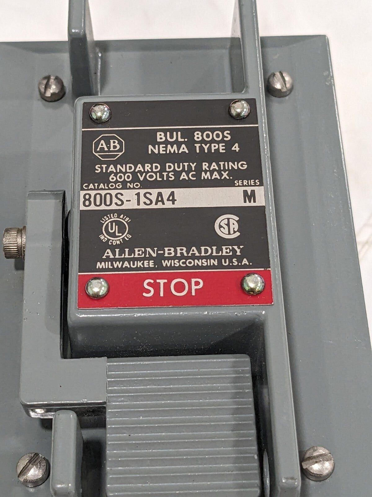 Allen-Bradley Series M Standard Duty Push Button 800S-1SA4