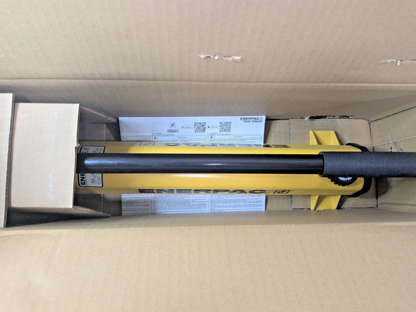Enerpac 50 Ton Hydraulic Cylinder & Hand Pump Set 2.38 in Stroke SCL502H