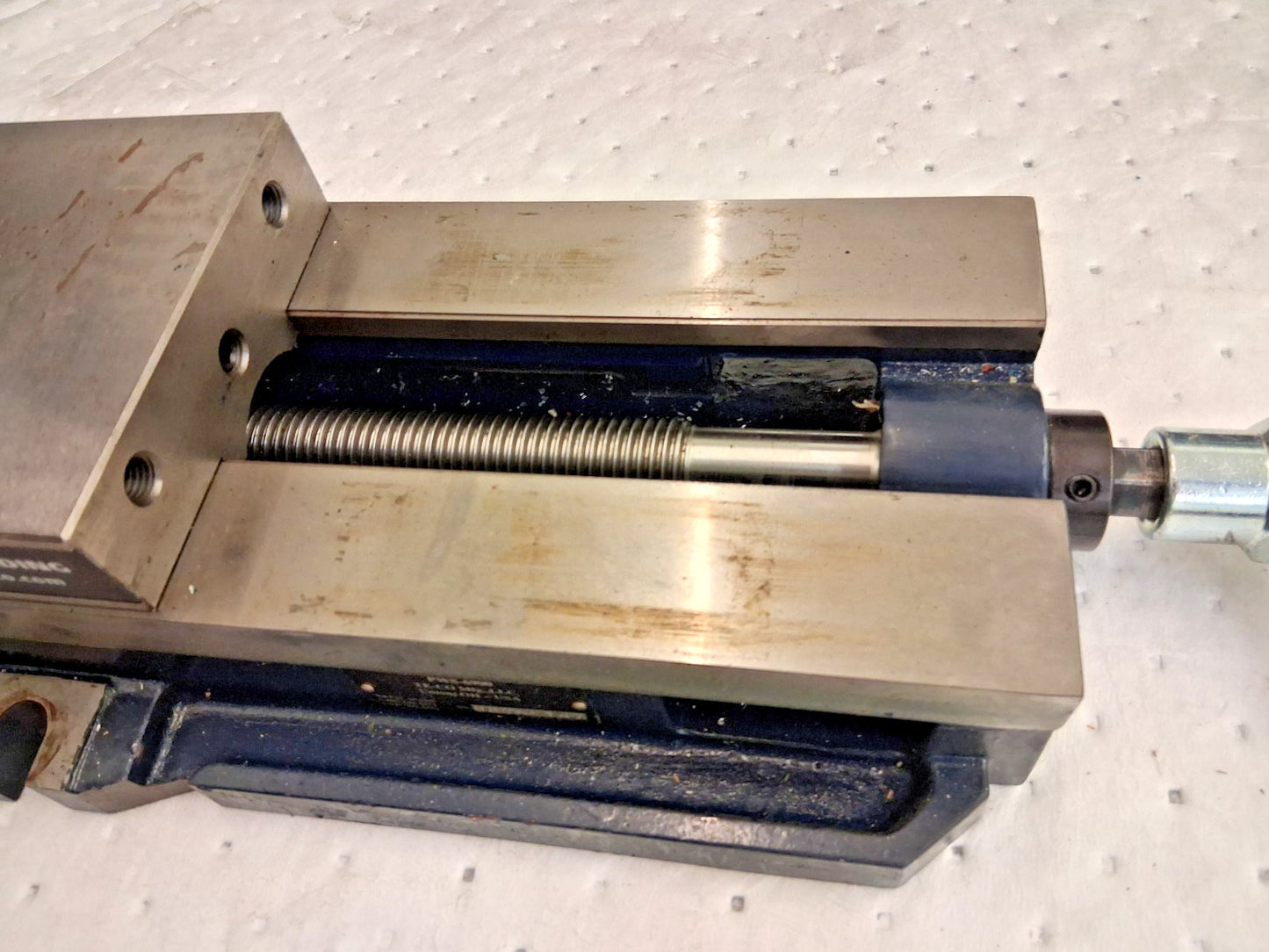 TE-CO Machine Vise Single Station 5.94" Jaw Width 9" Jaw Opening PWS-6900