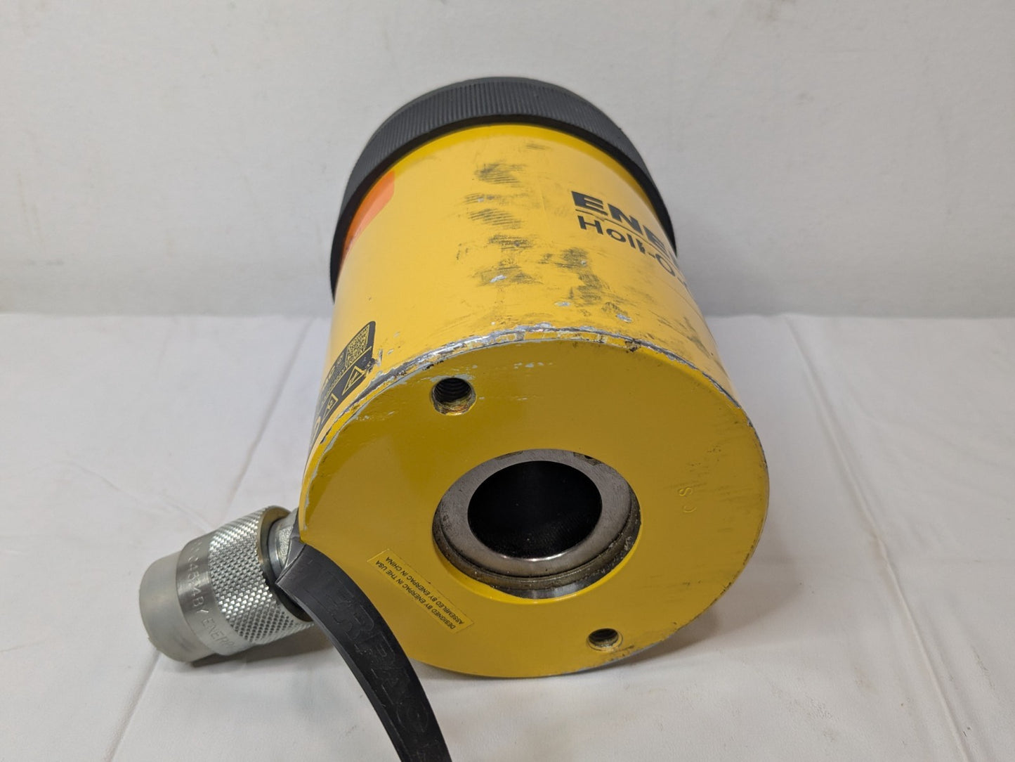 Enerpac Single-Acting Hollow Plunger Cylinder 30T 10000 PSI RCH302